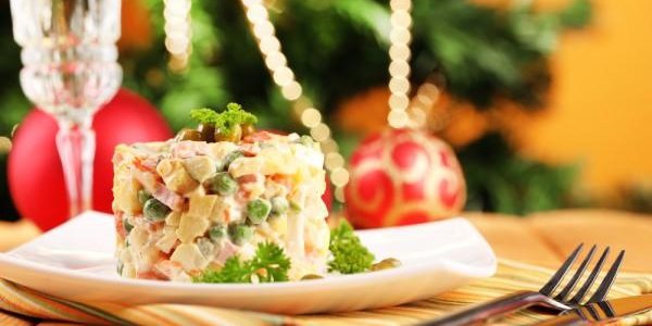 Салат «Оливье» на новогоднем столе россиян подорожает на 2 %