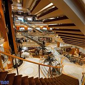 Круизный лайнер «Sun Princess» впервые посетил Владивосток