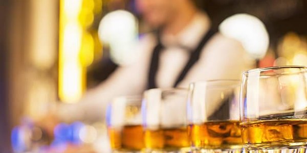 Вечернее желание выпить связали с работой иммунитета