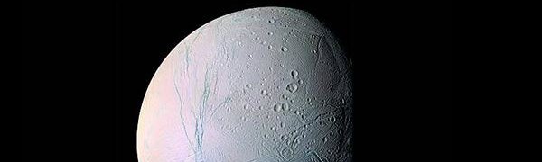 НАСА сообщило о возможном наличии жизни на поверхности спутника Сатурна