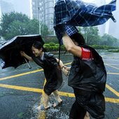 Тайфун «Мангхут» обрушился на Гонконг (ФОТО)