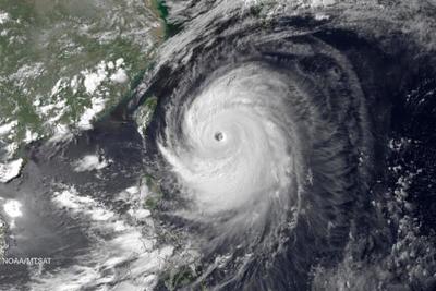 Тайфун «Неогури» надвигается на остров Кюсю