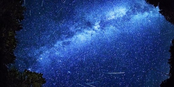 Жители Приморья увидят майское небесное шоу