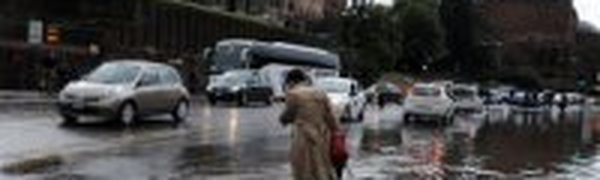 Стихия на севере Италии уносит человеческие жизни