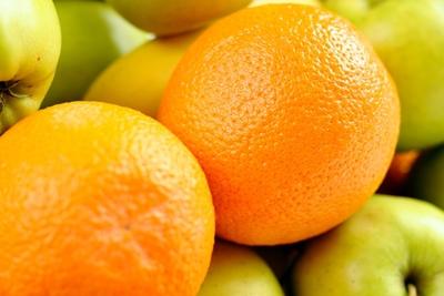 Апельсины и яблоки снижают риск инфаркта