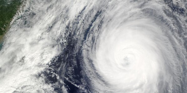 Новый тропический шторм TRASES появился в Тихом океане