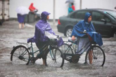 В Китае продолжаются затяжные дожди