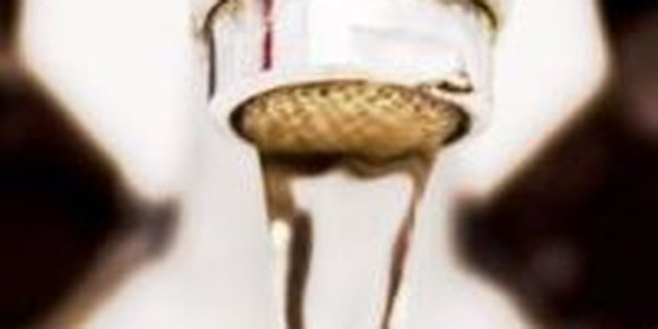 Причины появления мазута в водопроводе Находки выяснит специальная комиссия