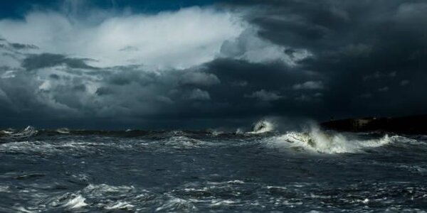 Экс-тайфун «Митаг» обрушит на Камчатку сильные дожди и ураганный ветер