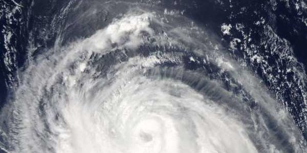 Тайфун «Чан-Хом» нанес удар по югу Японии (ВИДЕО)