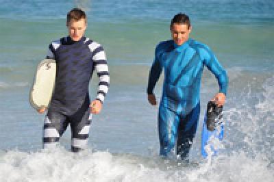 В Австралии придумали гидрокостюмы, защищающие от акул