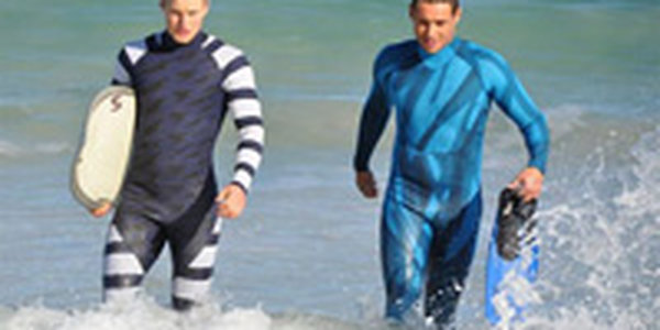 В Австралии придумали гидрокостюмы, защищающие от акул