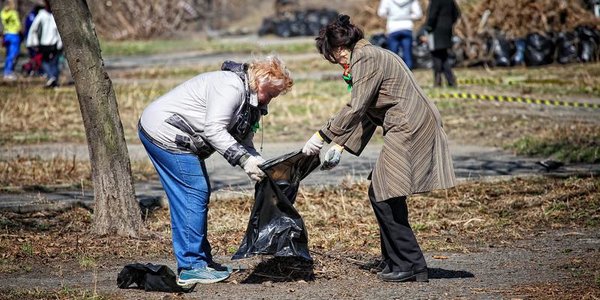 Жителей Владивостока приглашают выйти на субботник 20 апреля