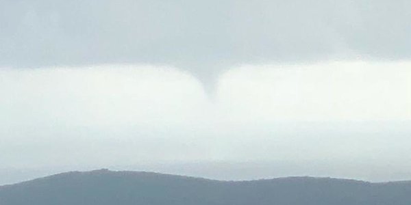 В воскресенье недалеко от Владивостока прошёл смерч