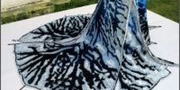 Платье-дерево очистит окружающую среду