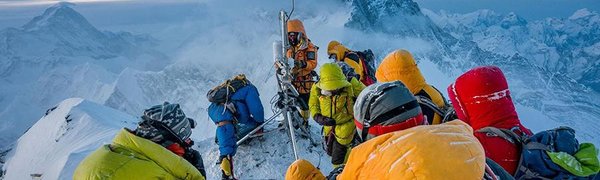 На Эвересте установили метеостанцию на рекордной высоте 8 430 метров