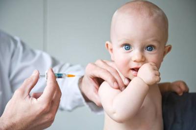 Минздрав не будет вводить штрафы за отказ от вакцинации детей
