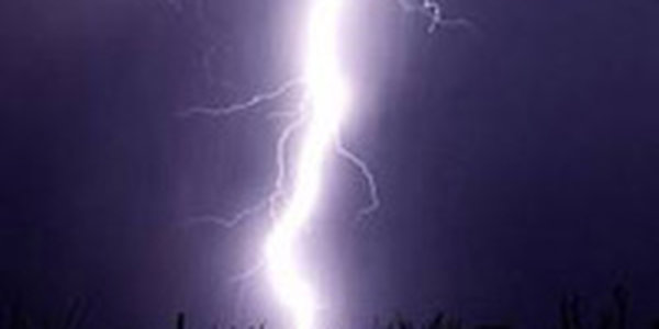 В приморском Зарубино двое выпускников погибло от удара молнией