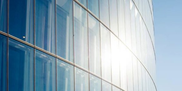 Торговый центр Владивостока признан одним из самых уродливых в стране