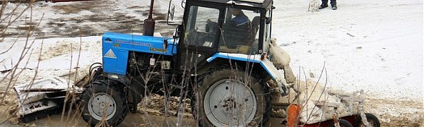 На уборку снега в Приморье вышли 142 единицы техники