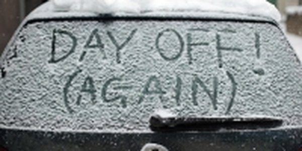 Европа утопает в снегу