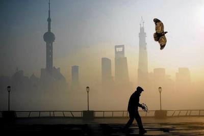 В нескольких регионах Китая введен «жёлтый» уровень экологической тревоги