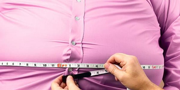 Из-за работы ночью появляется пивной живот