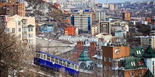 Во Владивостоке после ремонта возобновил работу фуникулёр