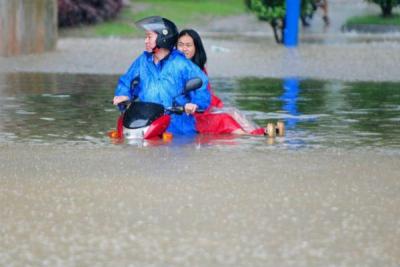 Юго-запад Китая заливают дожди