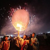 Фестивали огней в Мьянме и Таиланде