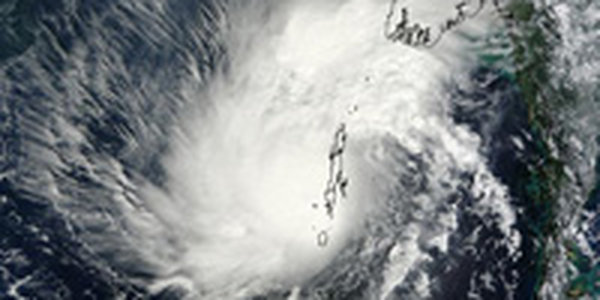 К восточному побережью Индии движется набирающий силу циклон Легар