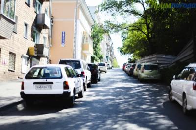 Во Владивостоке до конца месяца ограничили движение в районе улицы Посьетская