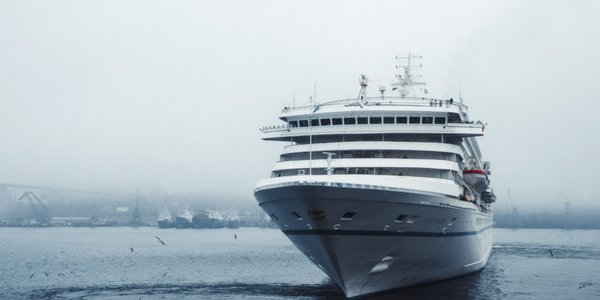 Первый в этом году круизный лайнер прибыл во Владивосток