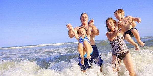 Соблюдайте правила безопасности при отдыхе на море