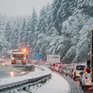 Настоящая зима неожиданно рано пришла в Западную Европу