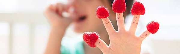 Дети должны играть с едой, утверждают учёные