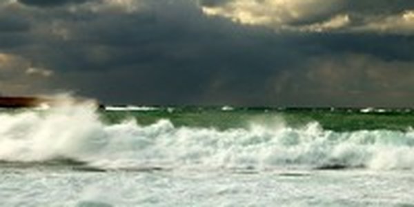 Завтра к Алеутским островам подойдет глубокий циклон