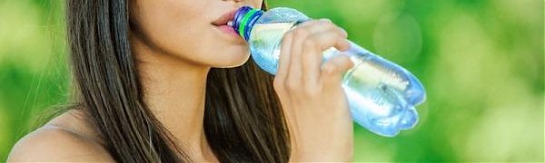 Недостаток воды назвали одной из причин ожирения