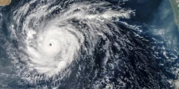 Тайфун «Лупит» движется к Восточному Китаю