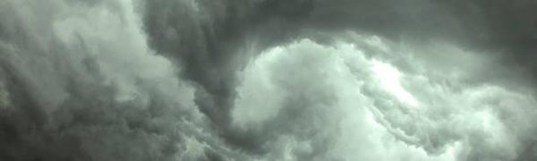 Штормы и тайфуны продолжают бушевать в Тихом океане